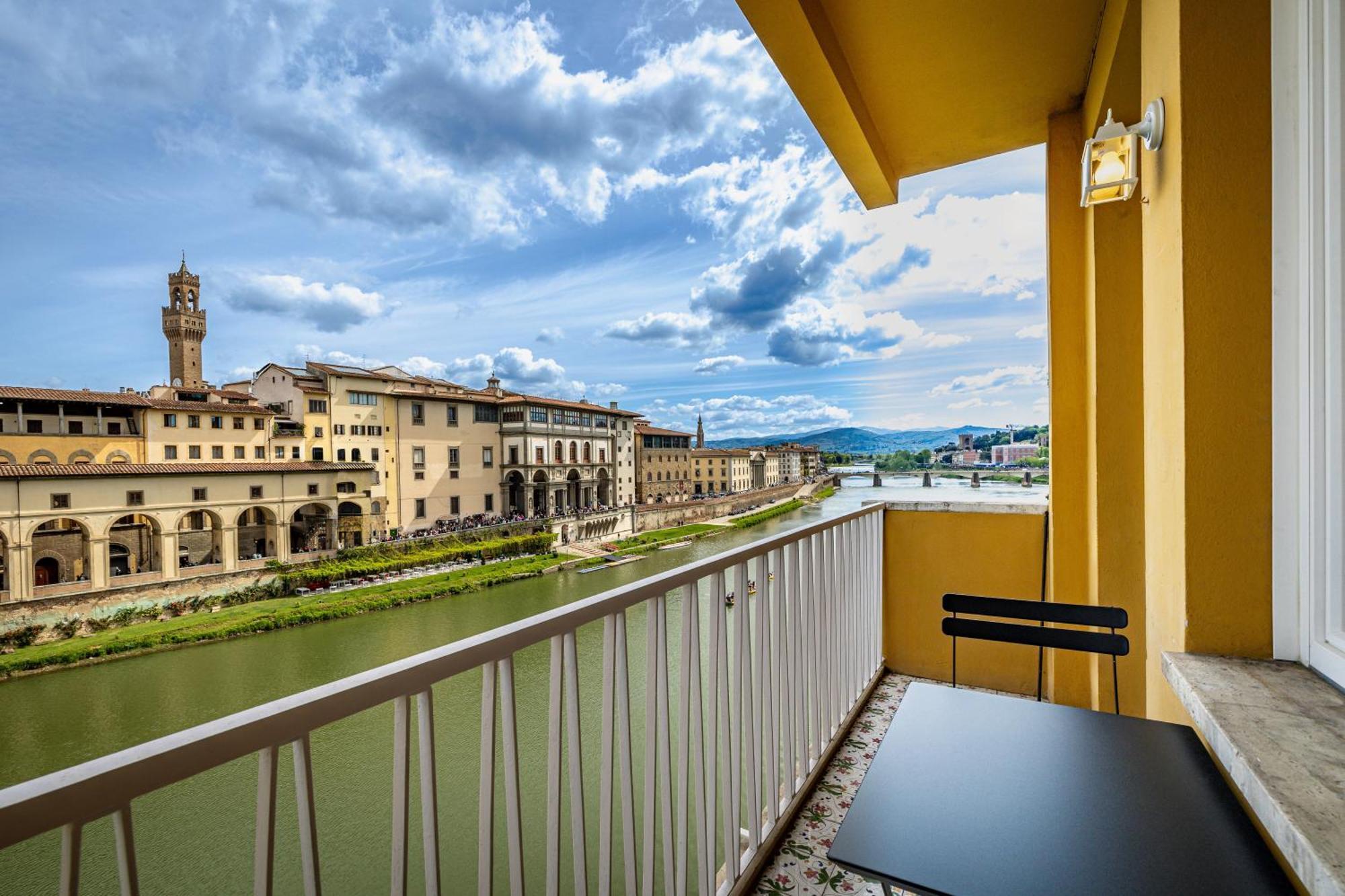 Apartamento Yd Balcony On Pontevecchio View Florencia Exterior foto