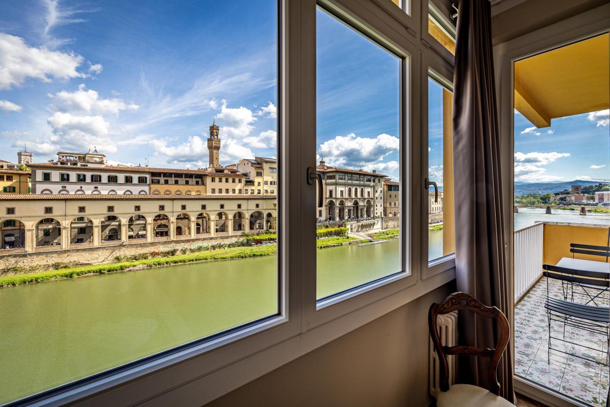 Apartamento Yd Balcony On Pontevecchio View Florencia Exterior foto